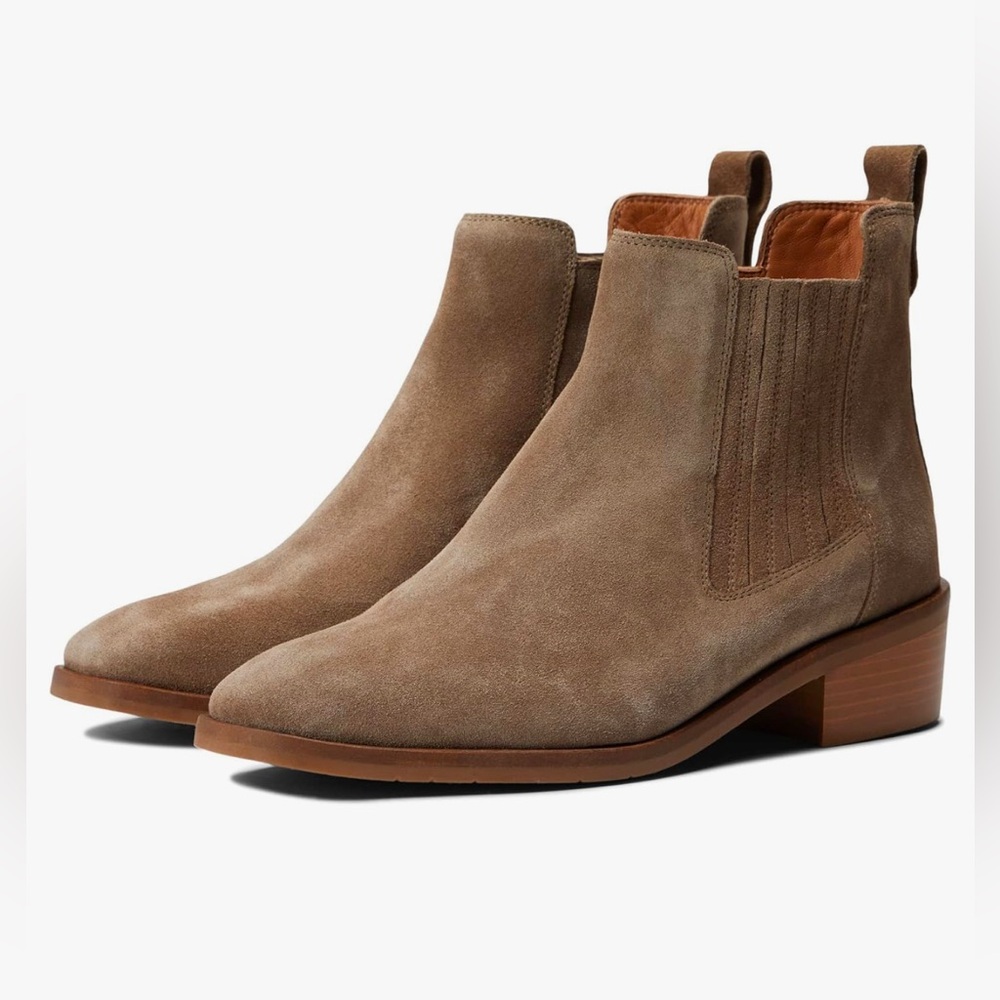 New $495 Aquatalia Carmie Bootie Light Taupe Women's Size 7 Suede/Leather